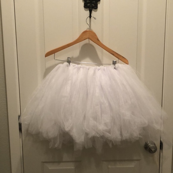 Children’s White Halloween Theater Dance Costume And Or Fluffy Full Tutu Skirt - Picture 2 of 5